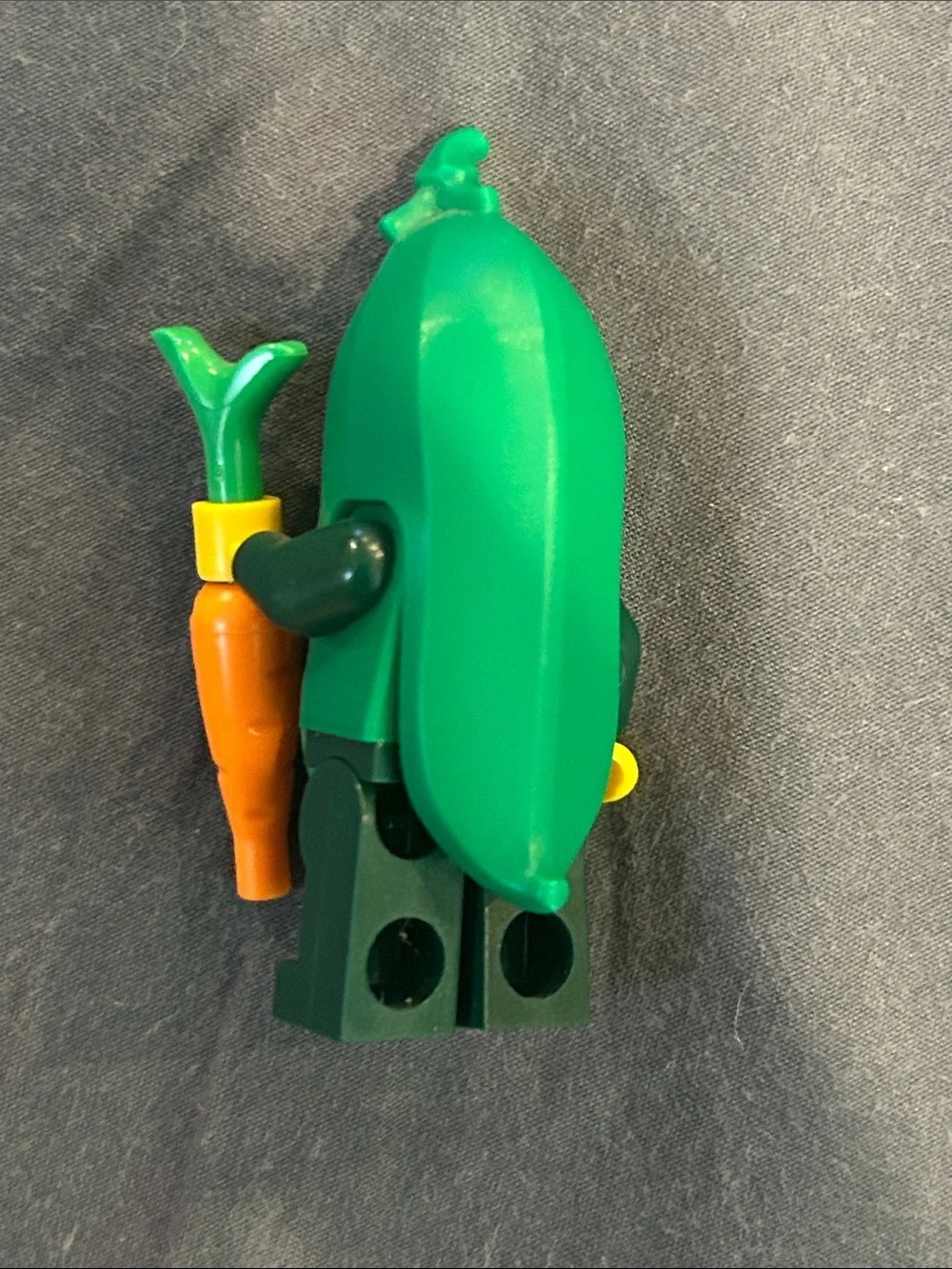 Lego sweet pea costume minifigure w carrot